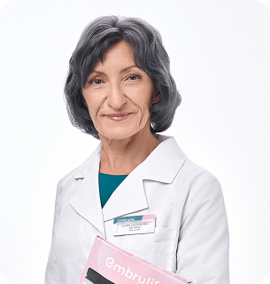 Врач-генетик высшей категории с опытом более 35 лет